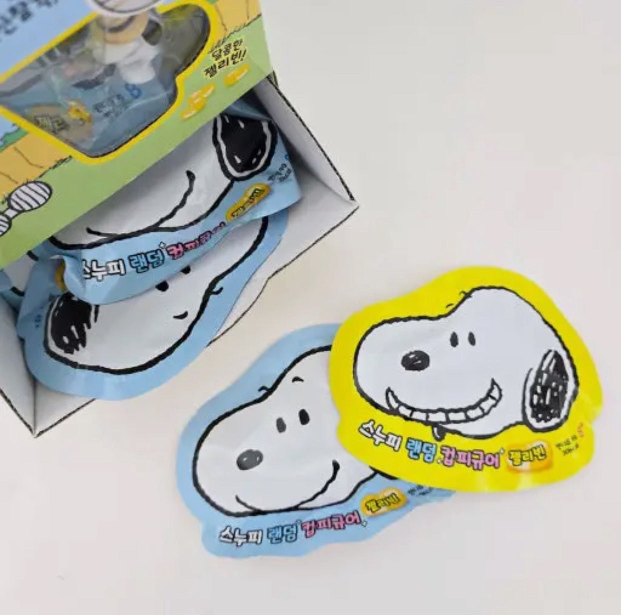Peanuts Snoopy Cup Deco Charm Figure - Single Bag (S-1)