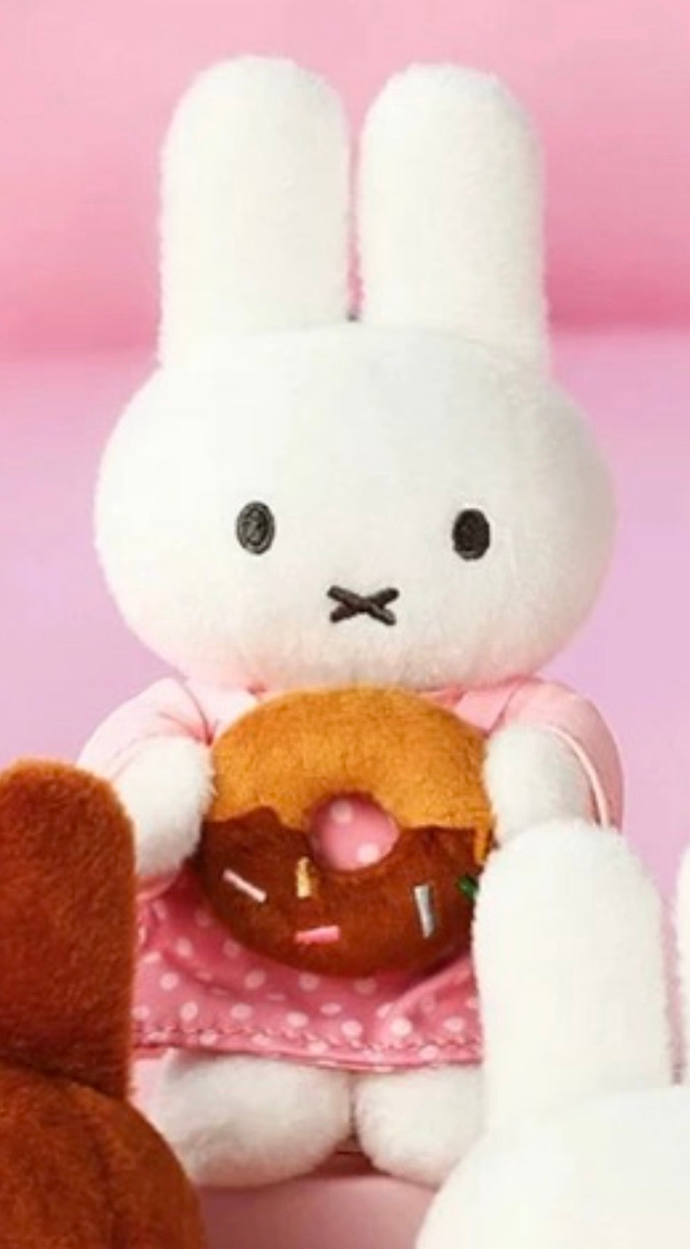 OPEN BOX with Damaged Box - Vipo X Miffy Bakery Series Plush Keychain Blind Box (S-1)