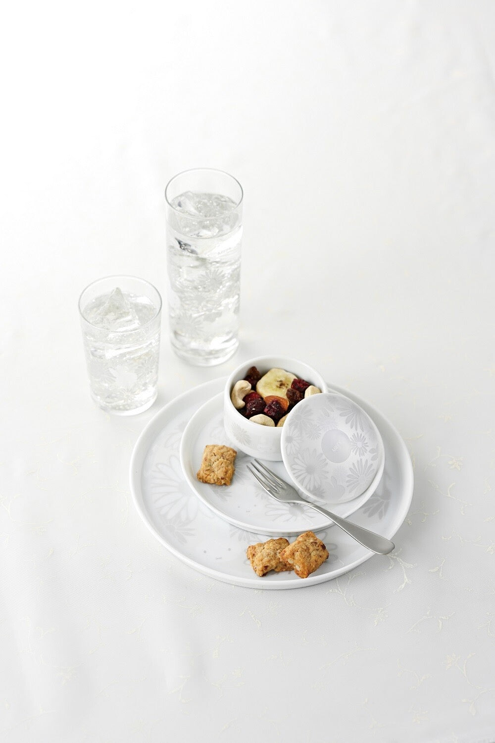 Miffy 70th Anniversary Porcelain plate and Case with a lid, Drinking glass,  (S-1)