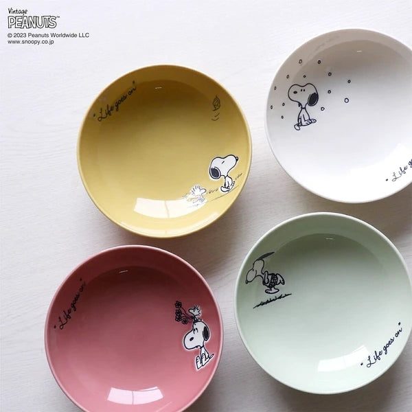 Snoopy 4pc of Colorful Bowl Plates 18cm