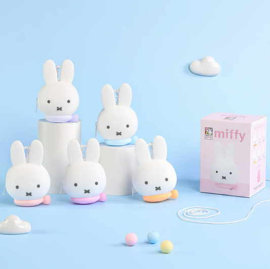 Miffy Earbuds & Little Silicone Pouch Blind Box (S-2)