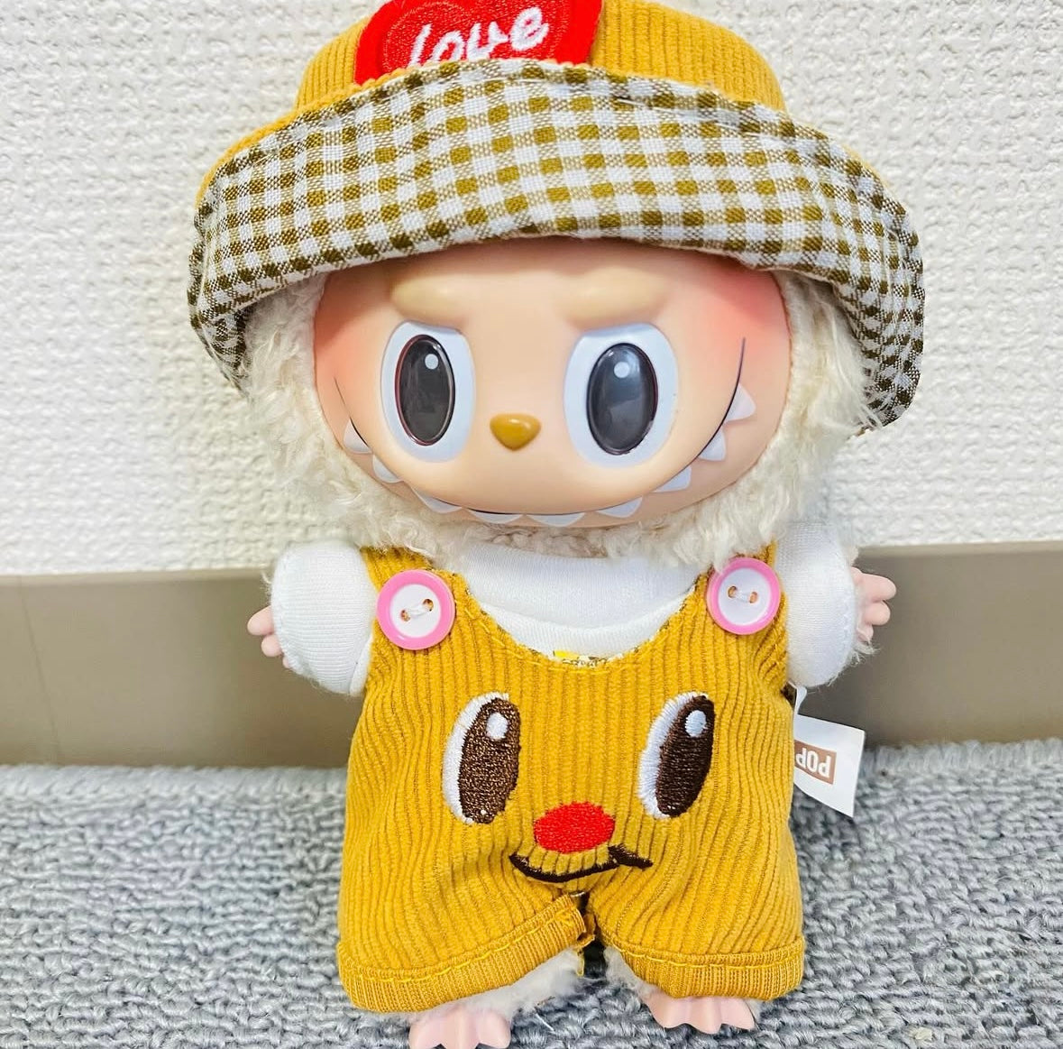 *Special deals* Doll Clothes & Accessories (Randomly Selected 5 Pieces)