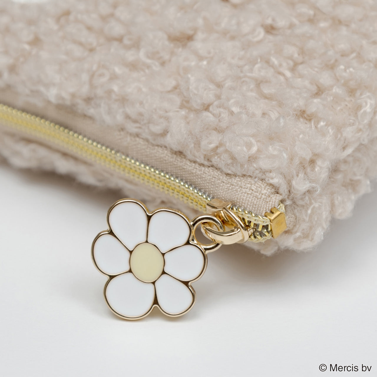 Miffy Boa Pouch (C-4)