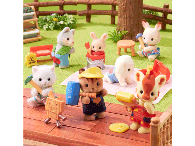 Sylvanian Family (Calico Critters) Baby Builders Series Blind Bag Surprise Collectible - Single Blind Bag