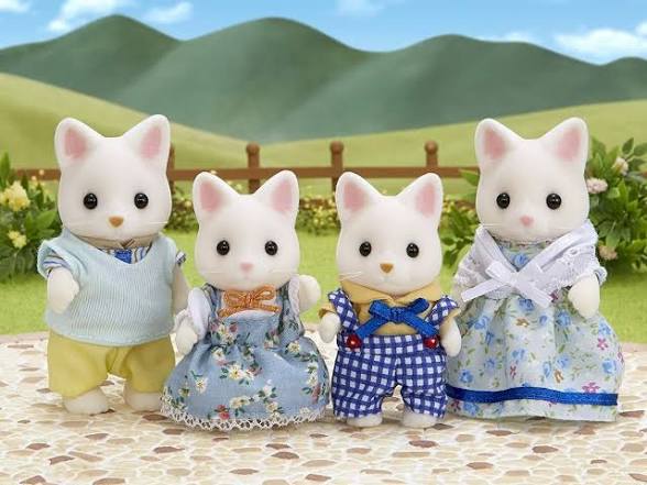 Sylvanian Families Calico Critters - Silk Cat Family (S-5)
