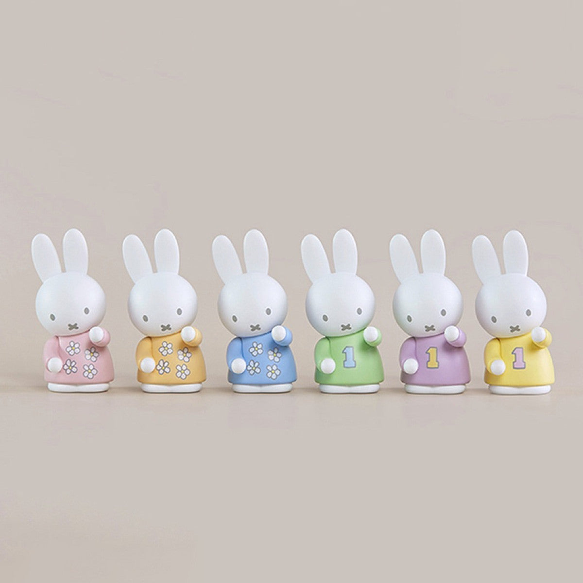 Miffy Pen Holder Series Blind Box
[1 Box]